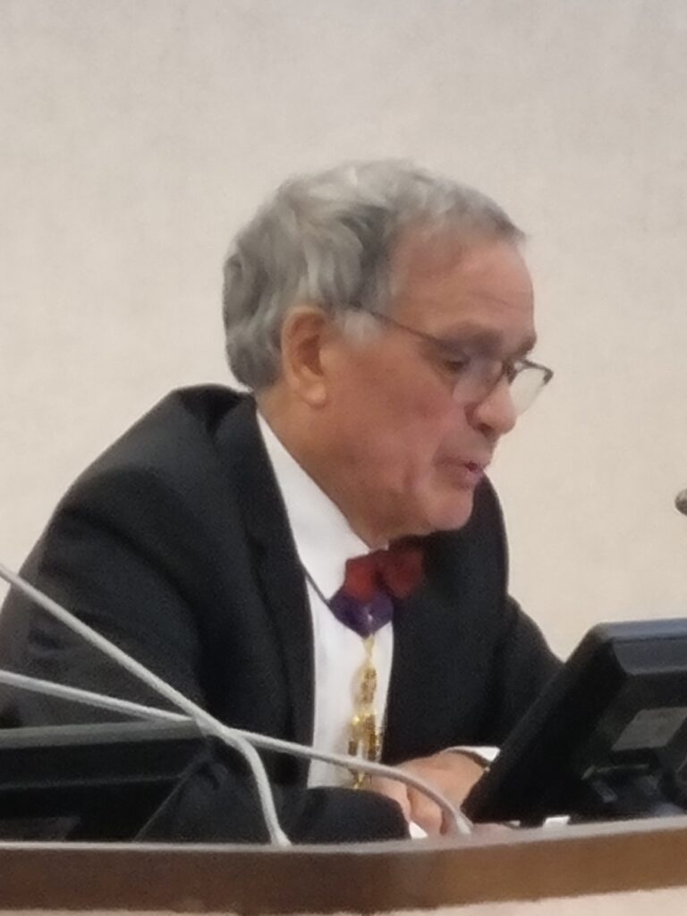 M; Claude TRAN, président national de l'AMOPA